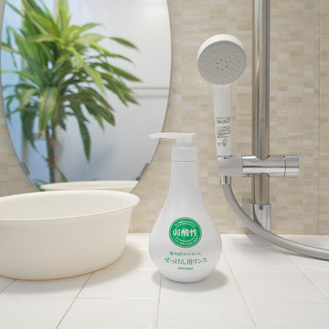 石鹸シャンプーのあとにはトリートメント？リンス？石鹸で髪の毛をケア